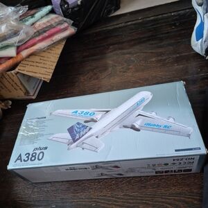 2.4G RC Airplane Airbus A380 Remote Control Aircraft Fixed Wing Plane 2Batteries